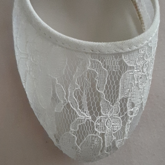 Apt. 9 Heels - Picture 4 of 7